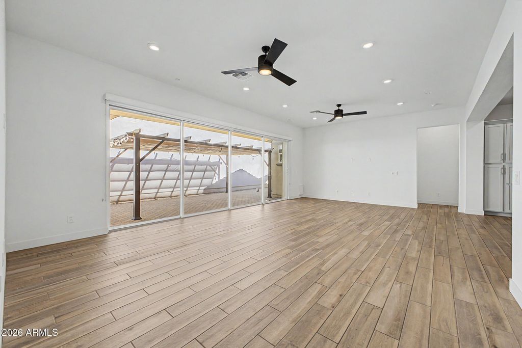 4015 E DAWSON Drive, Chandler, AZ 85249 — photo 4