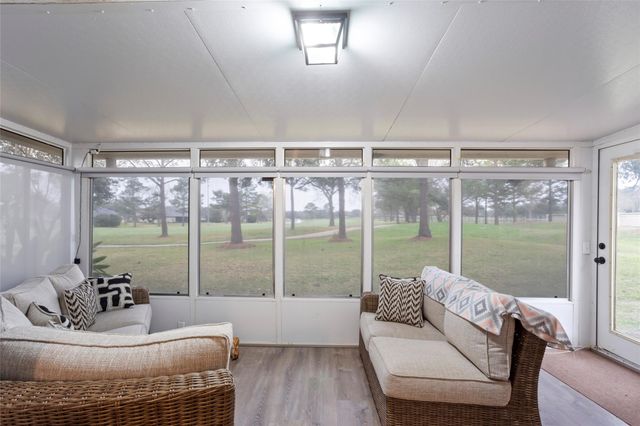 654 W Country Grove Circle, Pearland, TX 77584