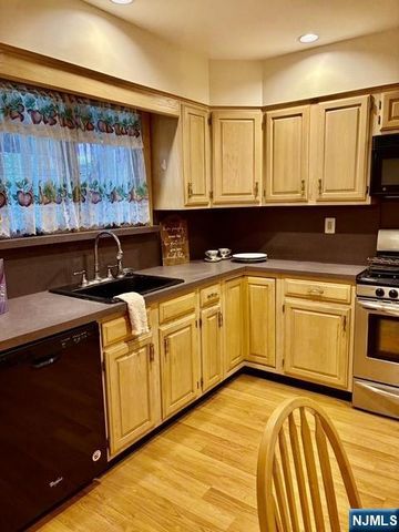 620 Midland Avenue, Saddle Brook, NJ 07663