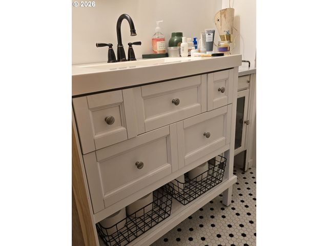 501 DIVISION Ave 28, Eugene, OR 97404