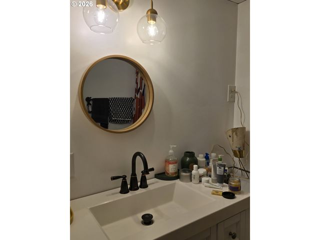 501 DIVISION Ave 28, Eugene, OR 97404