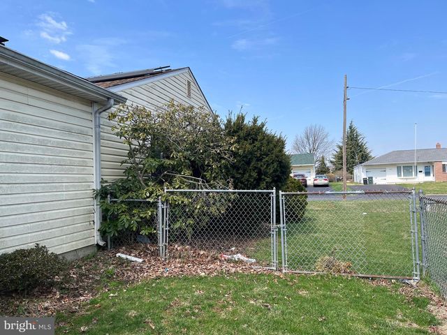 1327 LACEBARK ST, Feasterville Trevose, PA 19053