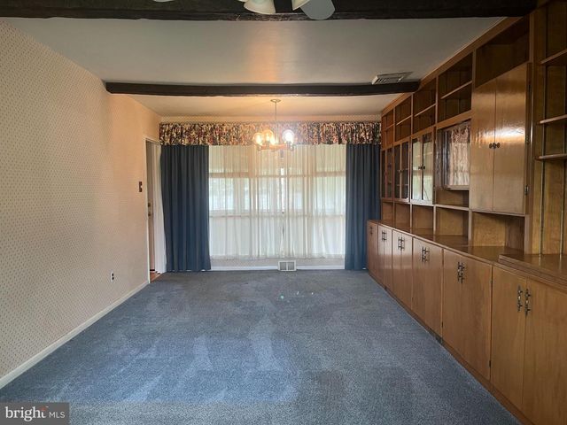 1327 LACEBARK ST, Feasterville Trevose, PA 19053