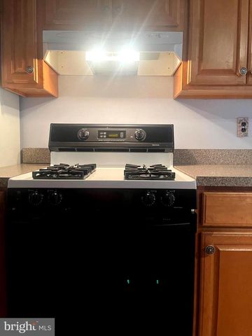 1327 LACEBARK ST, Feasterville Trevose, PA 19053