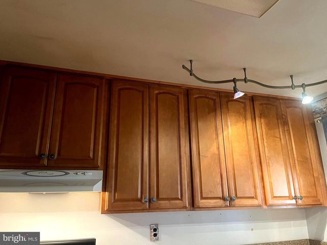 1327 LACEBARK ST, Feasterville Trevose, PA 19053