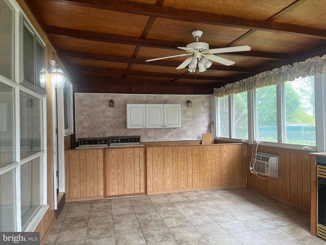 1327 LACEBARK ST, Feasterville Trevose, PA 19053