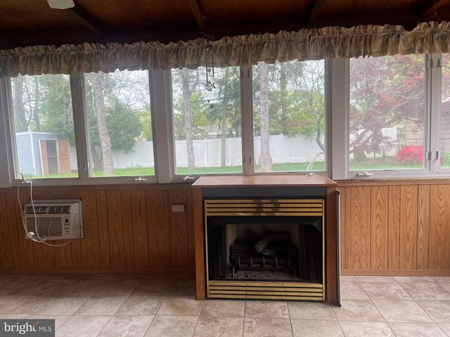 1327 LACEBARK ST, Feasterville Trevose, PA 19053