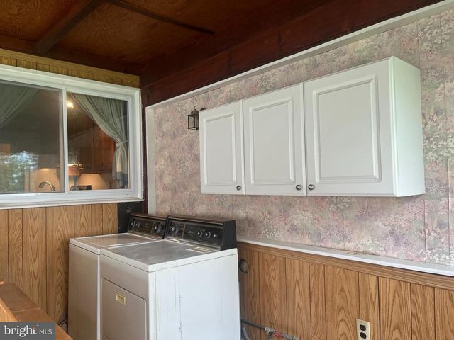 1327 LACEBARK ST, Feasterville Trevose, PA 19053