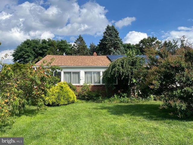 1327 LACEBARK ST, Feasterville Trevose, PA 19053