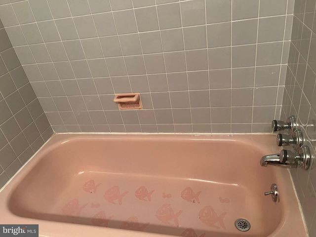 1327 LACEBARK ST, Feasterville Trevose, PA 19053