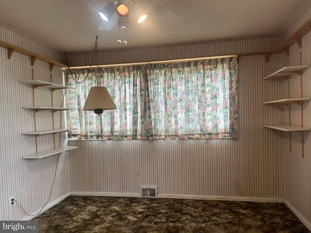 1327 LACEBARK ST, Feasterville Trevose, PA 19053