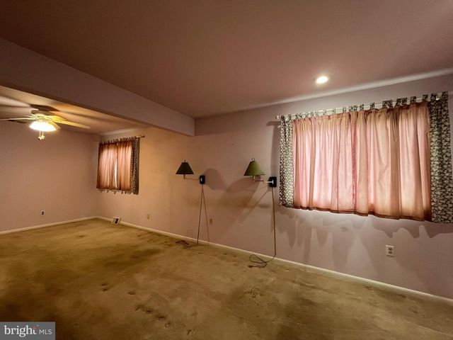 1327 LACEBARK ST, Feasterville Trevose, PA 19053