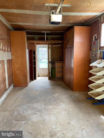 1327 LACEBARK ST, Feasterville Trevose, PA 19053