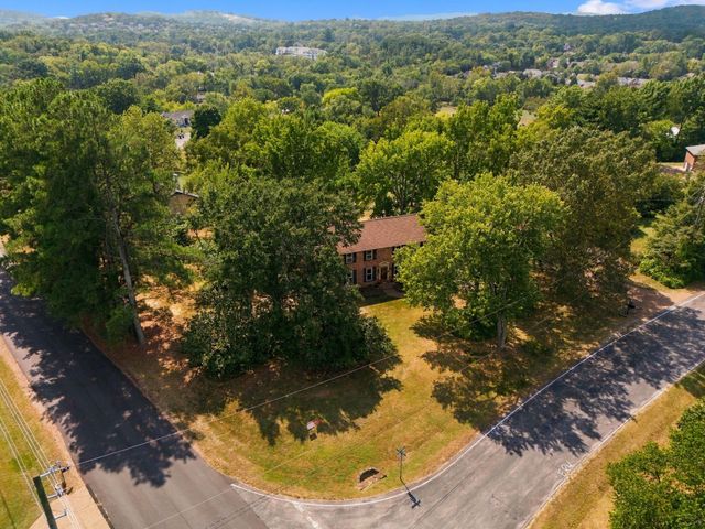 5629 Highland Way, Nashville, TN 37211
