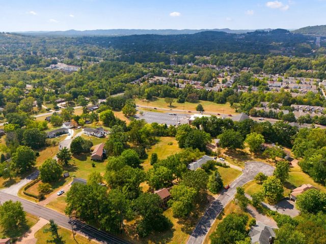 5629 Highland Way, Nashville, TN 37211