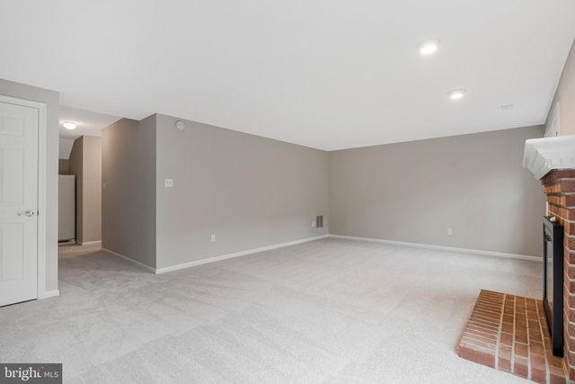 10106 BUSHMAN DR, Oakton, VA 22124