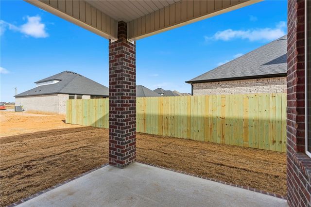 2340 Max Avenue, Bentonville, AR 72713