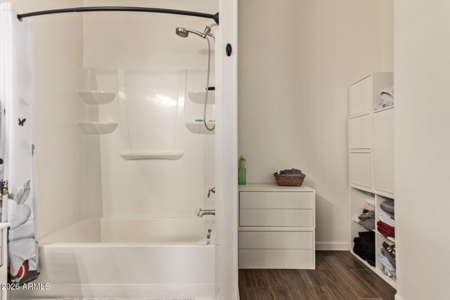 18003 W IDA Lane, Surprise, AZ 85387