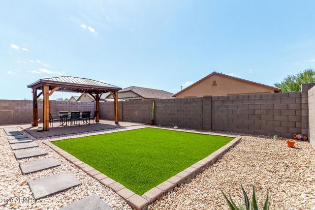 18003 W IDA Lane, Surprise, AZ 85387