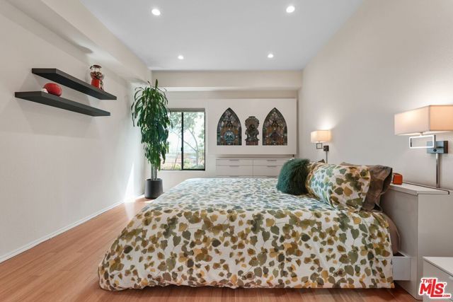 8160 Manitoba Street 113, Playa Del Rey (los Angeles), CA 90293