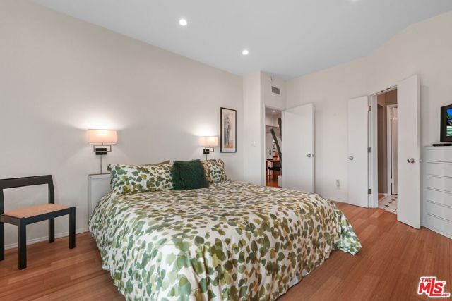 8160 Manitoba Street 113, Playa Del Rey (los Angeles), CA 90293