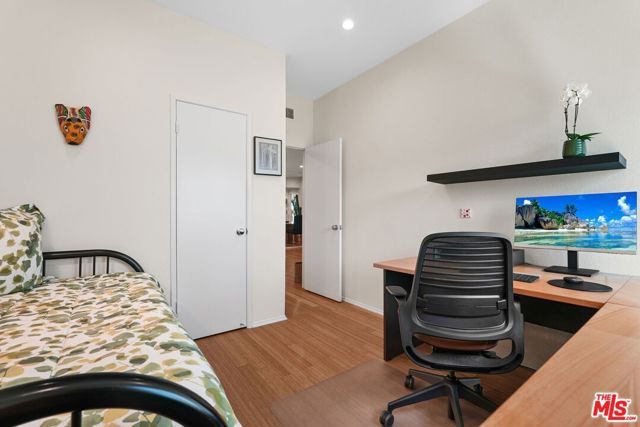 8160 Manitoba Street 113, Playa Del Rey (los Angeles), CA 90293