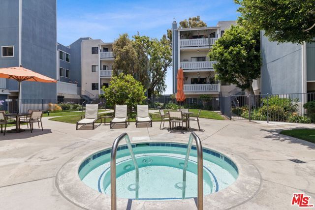 8160 Manitoba Street 113, Playa Del Rey (los Angeles), CA 90293