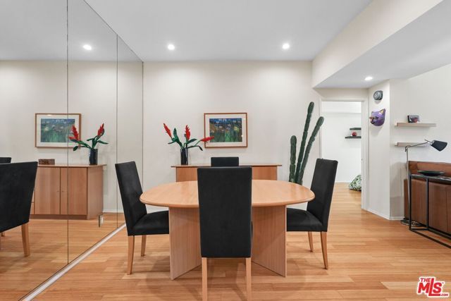 8160 Manitoba Street 113, Playa Del Rey (los Angeles), CA 90293