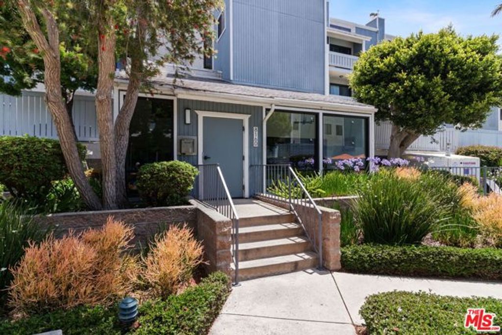 8160 Manitoba Street 113, Playa Del Rey (los Angeles), CA 90293