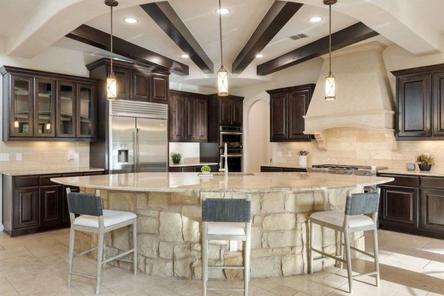 303 Bella Montagna CIR, Austin, TX 78734