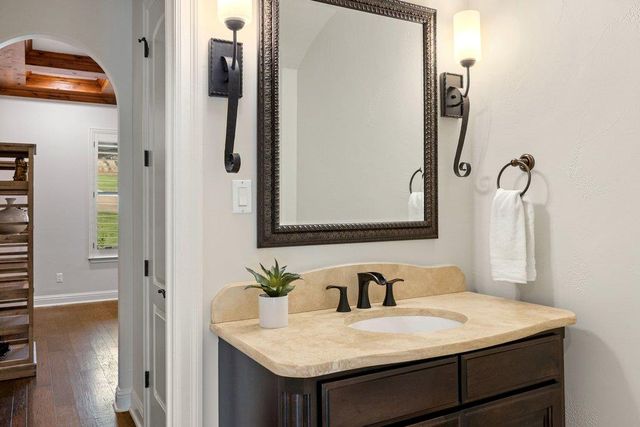 303 Bella Montagna CIR, Austin, TX 78734