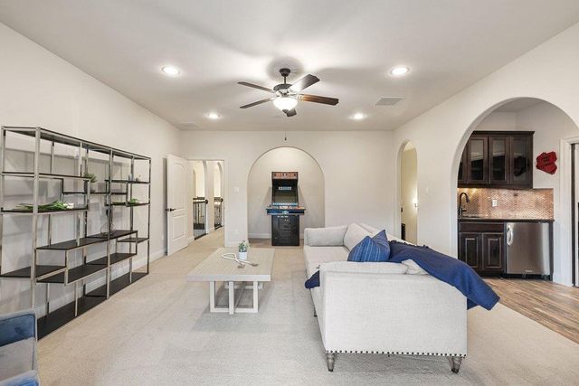 303 Bella Montagna CIR, Austin, TX 78734