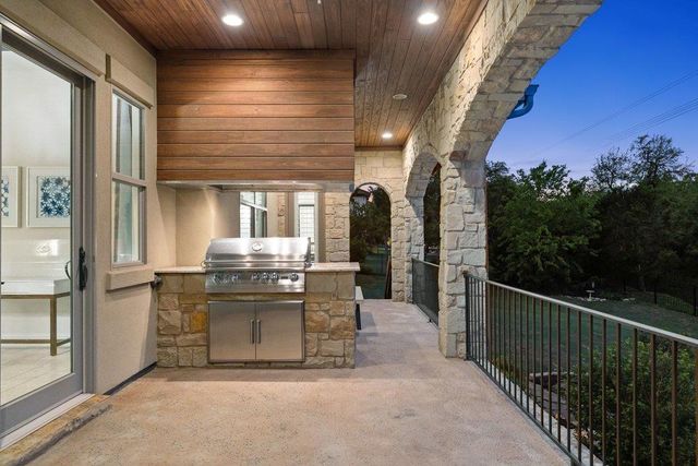 303 Bella Montagna CIR, Austin, TX 78734