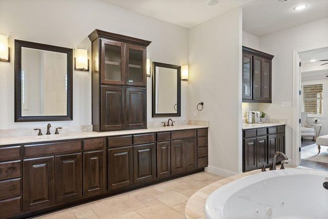 303 Bella Montagna CIR, Austin, TX 78734