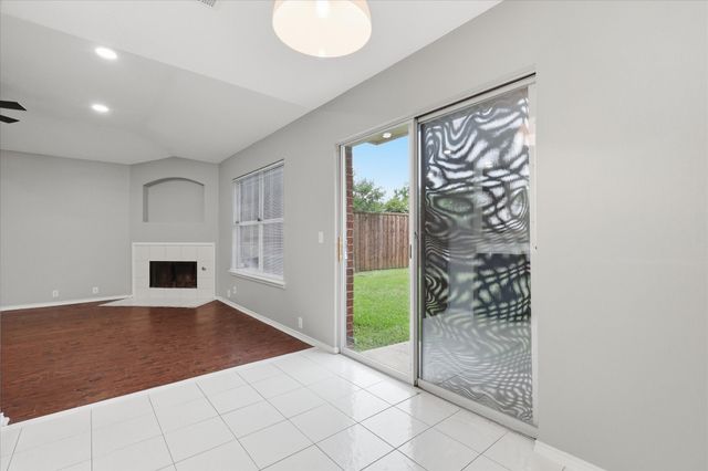 2457 Eagle Mountain Drive, Little Elm, TX 75068