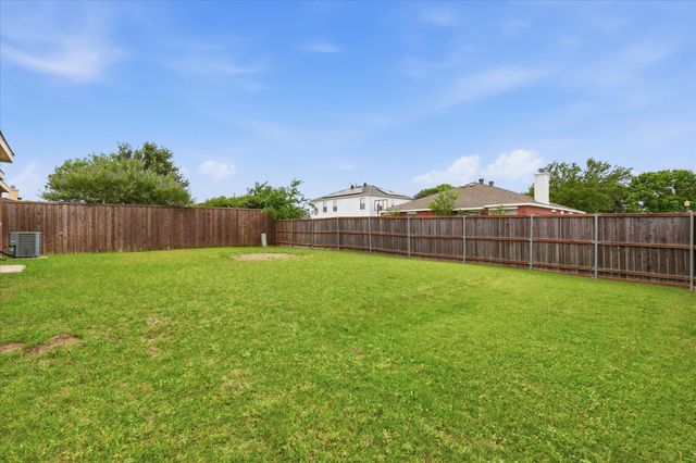 2457 Eagle Mountain Drive, Little Elm, TX 75068