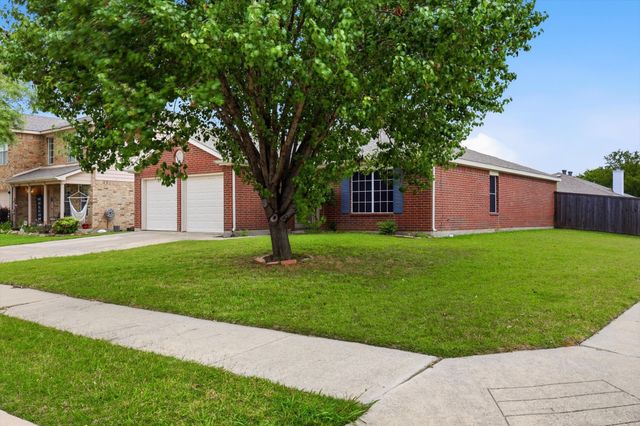 2457 Eagle Mountain Drive, Little Elm, TX 75068