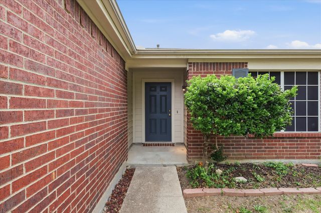 2457 Eagle Mountain Drive, Little Elm, TX 75068