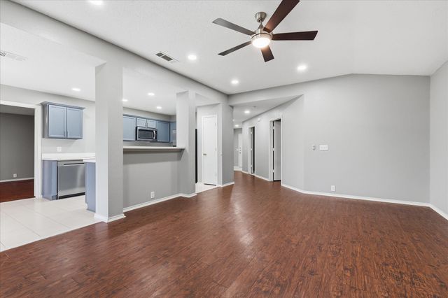 2457 Eagle Mountain Drive, Little Elm, TX 75068