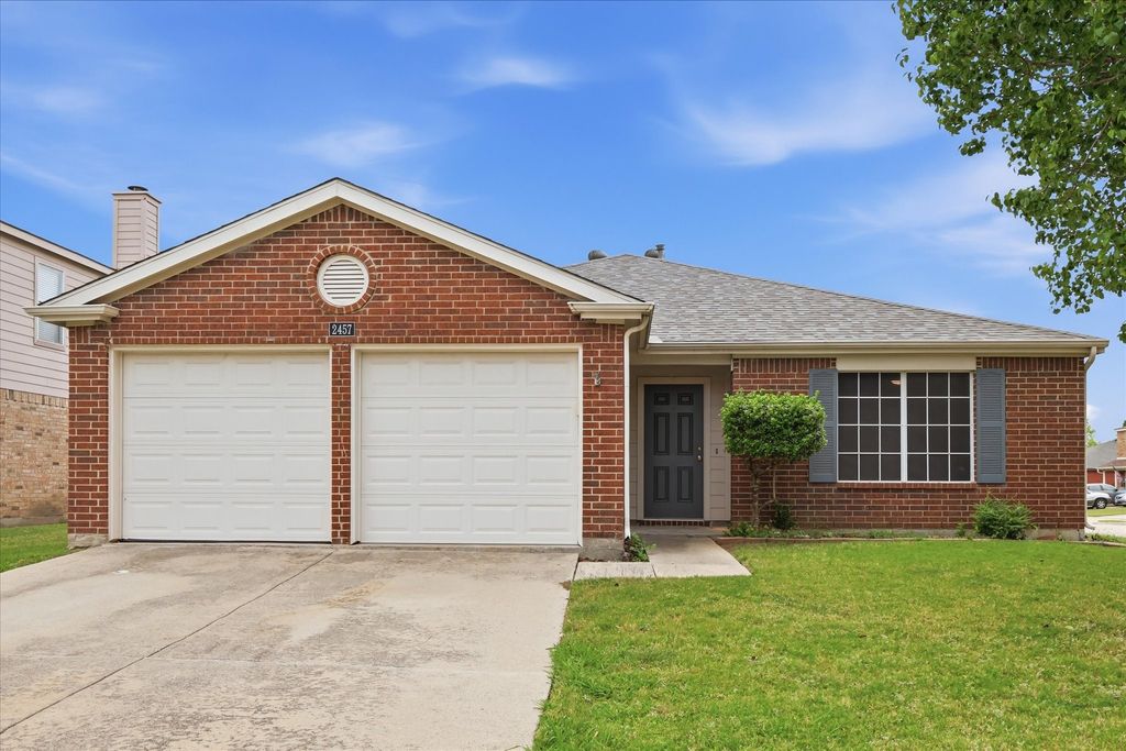 2457 Eagle Mountain Drive, Little Elm, TX 75068