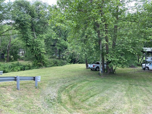 6211 Old Highway 64 W, Warne, NC 28909