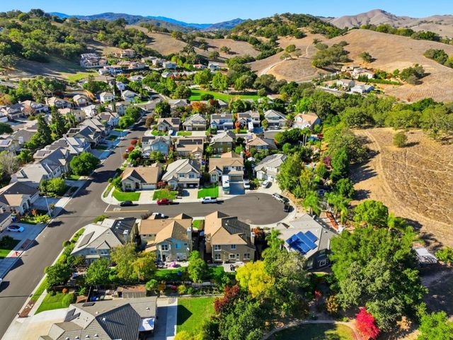 9232 Kestrel Court, Gilroy, CA 95020