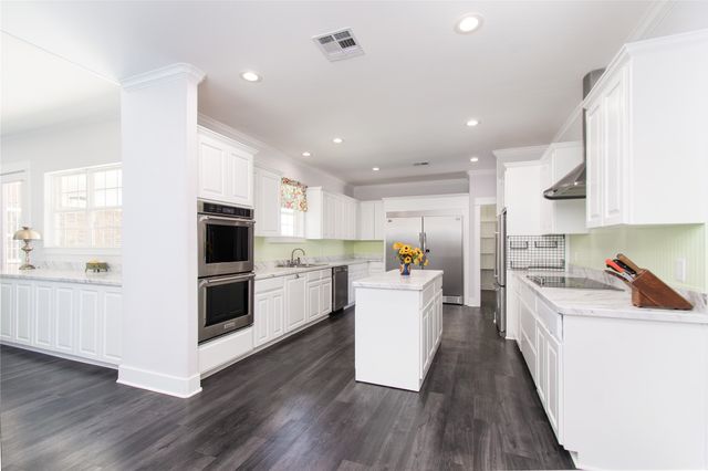 4948 Woodlawn Road, Lorena, TX 76655