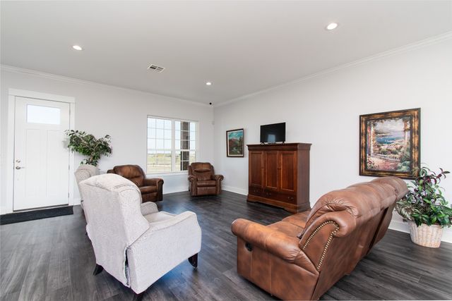 4948 Woodlawn Road, Lorena, TX 76655