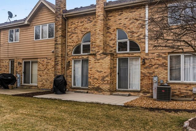 7720 Richardson Lane, Tinley Park, IL 60487