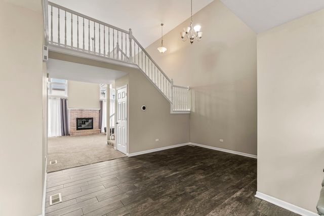 7720 Richardson Lane, Tinley Park, IL 60487