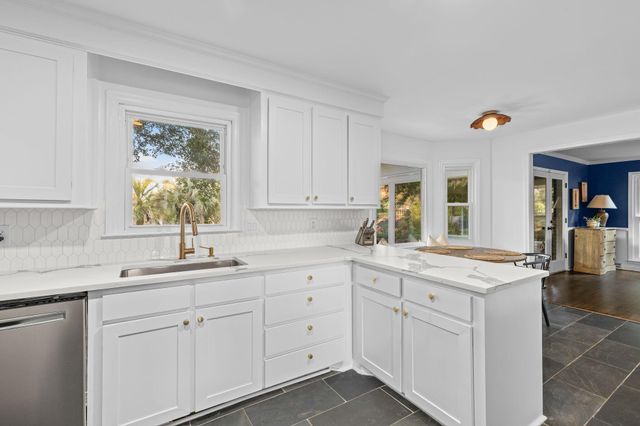 23 Charlyn Drive, Charleston, SC 29407