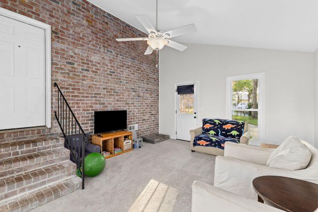 23 Charlyn Drive, Charleston, SC 29407