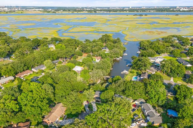 23 Charlyn Drive, Charleston, SC 29407