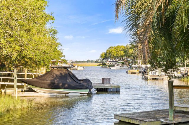 23 Charlyn Drive, Charleston, SC 29407